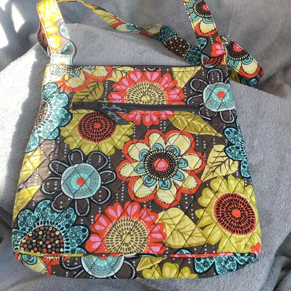 🧡💛VERA BRADLEY🧡💛Hipster in Floral Shower/NWT - Picture 4 of 8